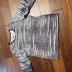 Bon Worth black and white top size L